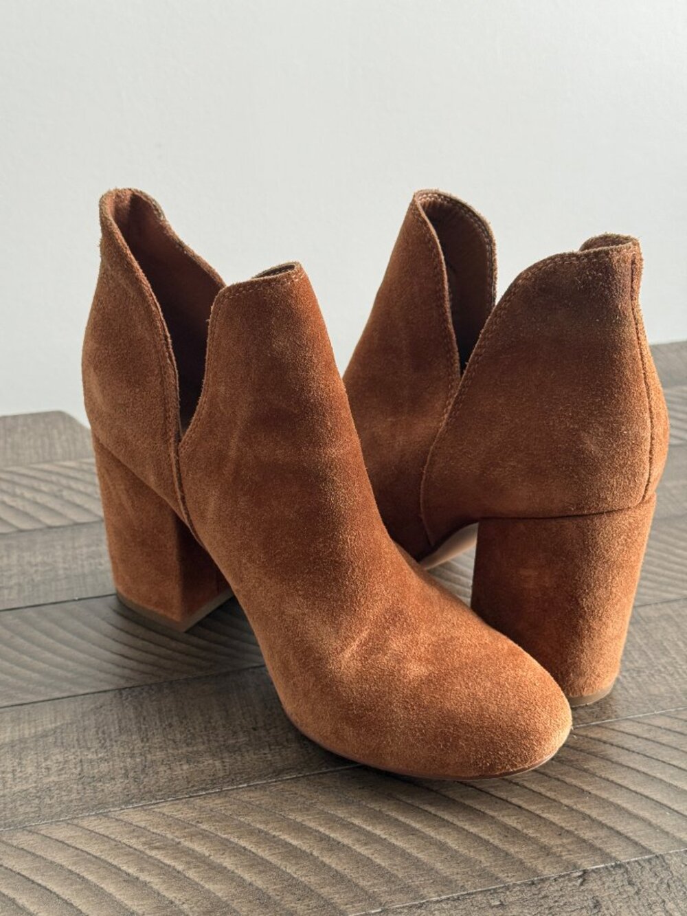 Michael by Michael Shannon Women’s Suede Ankle Booties Women's Size 6 - Picture 6 of 12